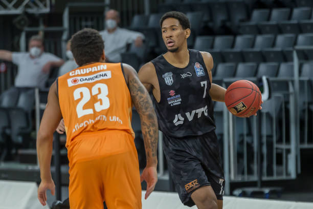 利用出色的 利用出色的