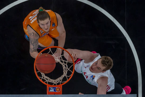 教练巧妙的 教练巧妙的