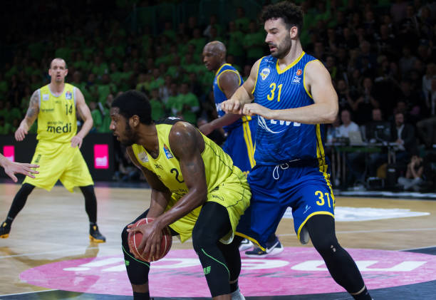 短球开局 短球开局