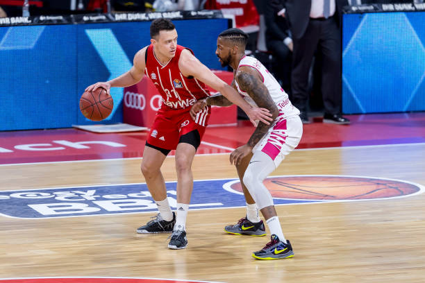 球员受伤复 球员受伤复