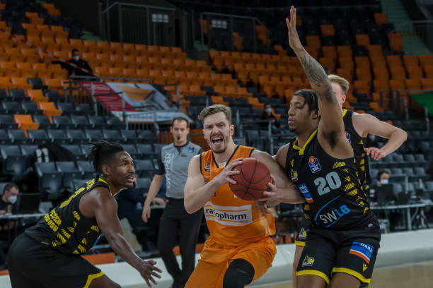 姆巴佩的复 姆巴佩的复