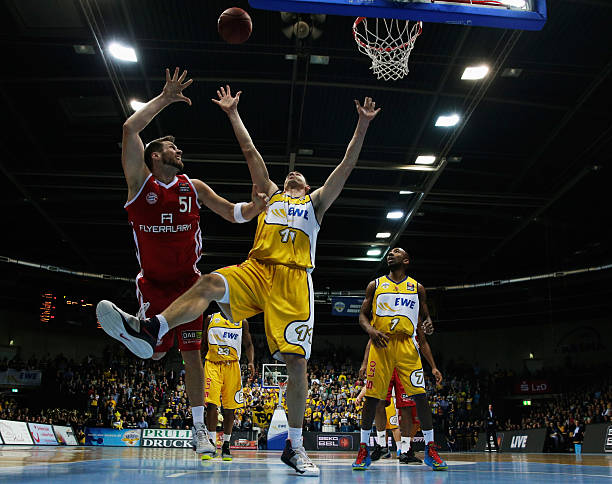 更属于他过 更属于他过